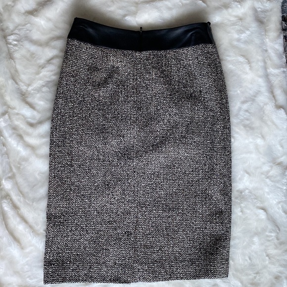 Boss by Hugo Boss Tweed Pencil Midi Skirt with Leather detailing - Picture 9 of 14